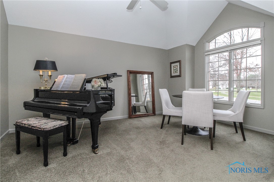 6540 Carrietowne Lane, Toledo, Ohio image 4