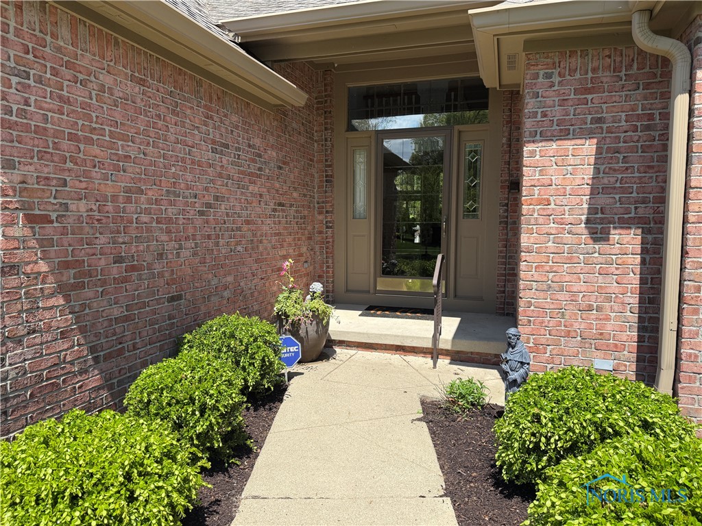 6540 Carrietowne Lane, Toledo, Ohio image 32