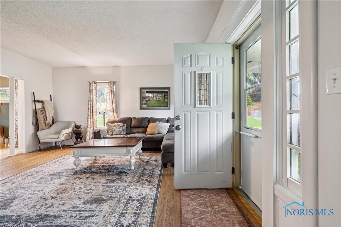 3555 Island Avenue, Toledo, Ohio image 2