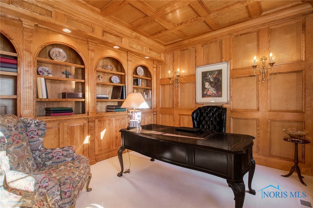 25958 Edinborough Circle, Perrysburg, Ohio image 4