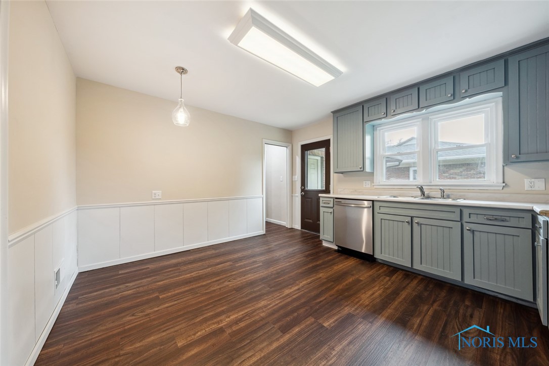 2730 Eastvale Avenue, Oregon, Ohio image 13