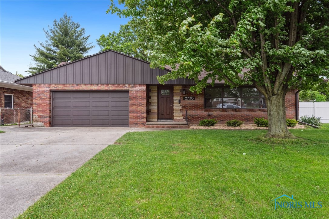 2730 Eastvale Avenue, Oregon, Ohio image 3