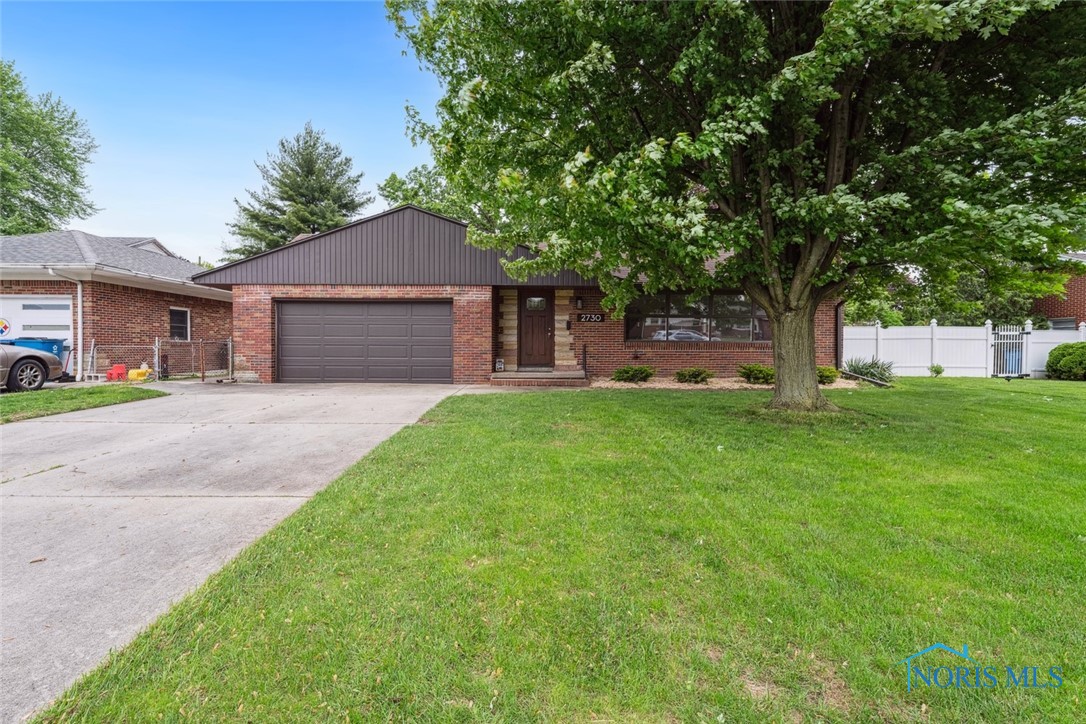 2730 Eastvale Avenue, Oregon, Ohio image 1