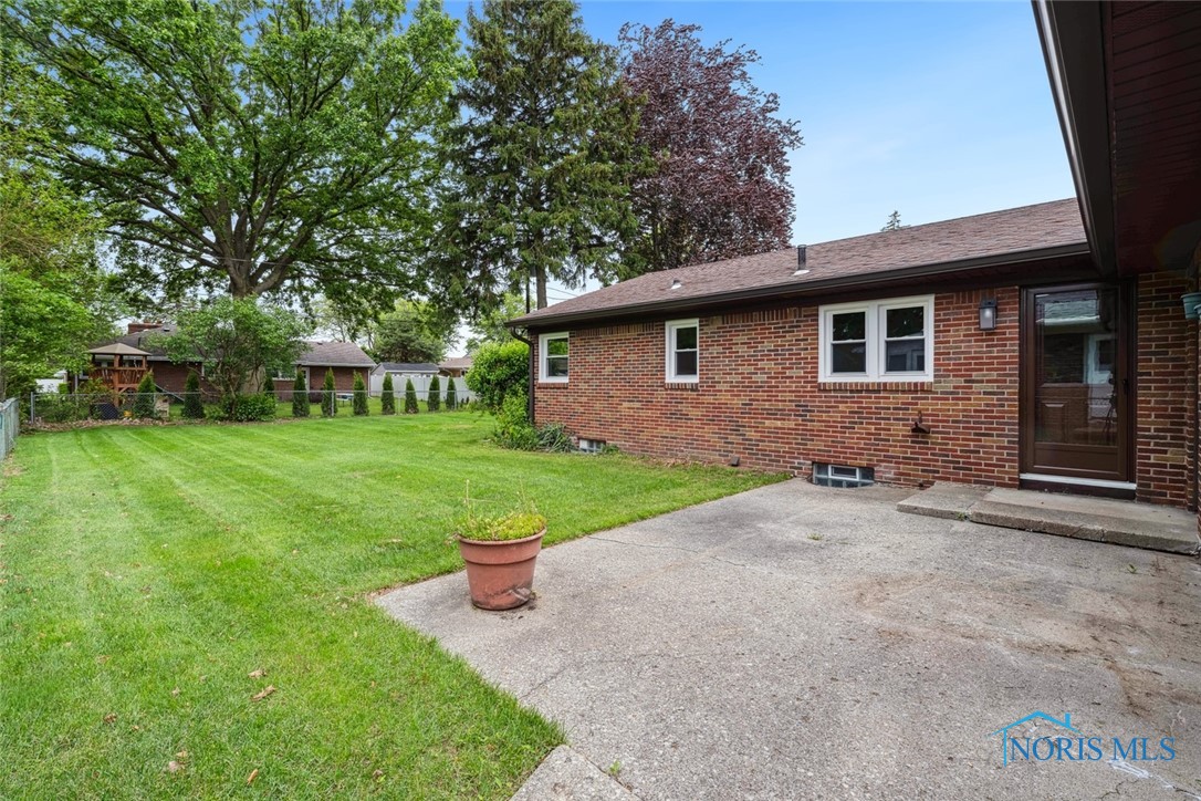 2730 Eastvale Avenue, Oregon, Ohio image 38