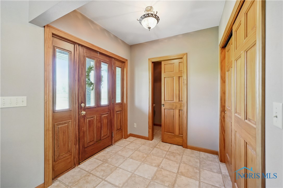 13538 W Velliquette Road, Oak Harbor, Ohio image 5