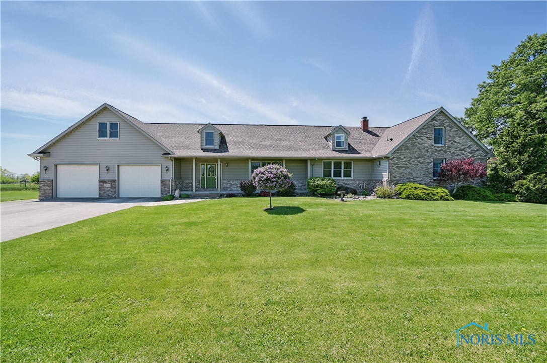 13538 W Velliquette Road, Oak Harbor, Ohio image 1
