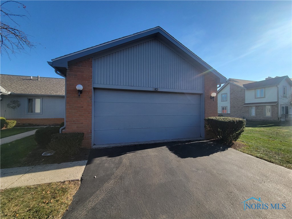 5823 Greenridge Lane #C, Toledo, Ohio image 1