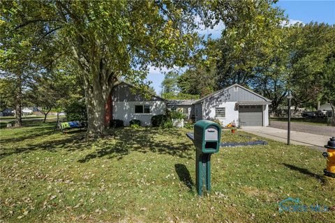 Tiny photo for 5911 Plympton Circle, Oregon, OH 43616 (MLS # 6136452)