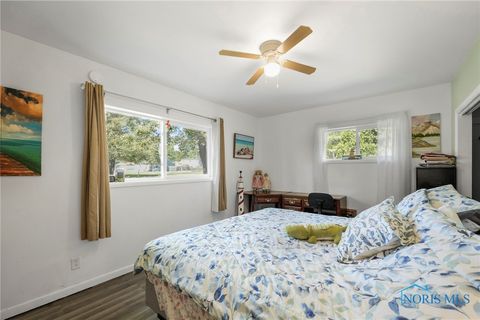 Tiny photo for 5911 Plympton Circle, Oregon, OH 43616 (MLS # 6136452)