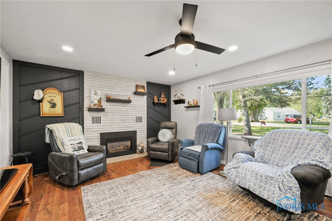 5911 Plympton Circle