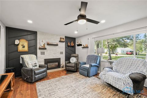 Tiny photo for 5911 Plympton Circle, Oregon, OH 43616 (MLS # 6136452)
