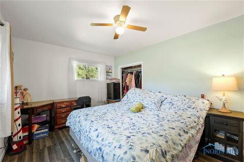 Tiny photo for 5911 Plympton Circle, Oregon, OH 43616 (MLS # 6136452)