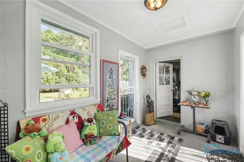 Tiny photo for 5911 Plympton Circle, Oregon, OH 43616 (MLS # 6136452)