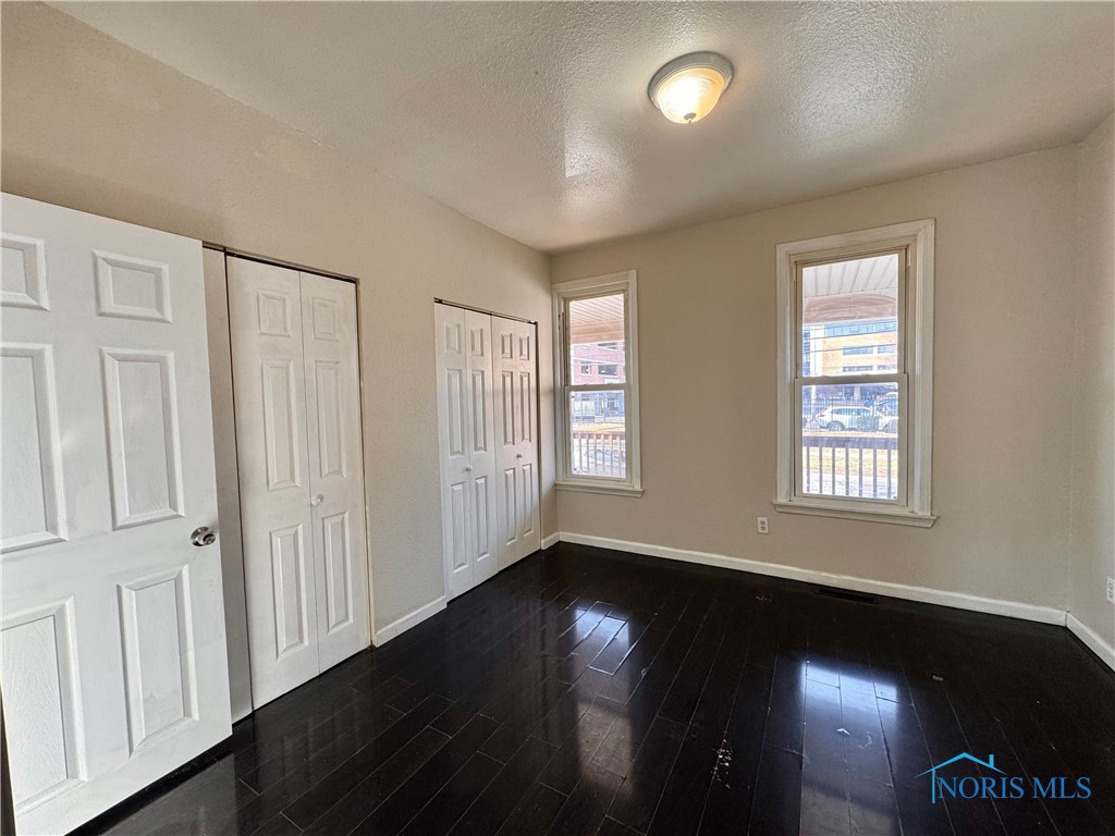 2402 Walnut Street, Toledo, Ohio image 6