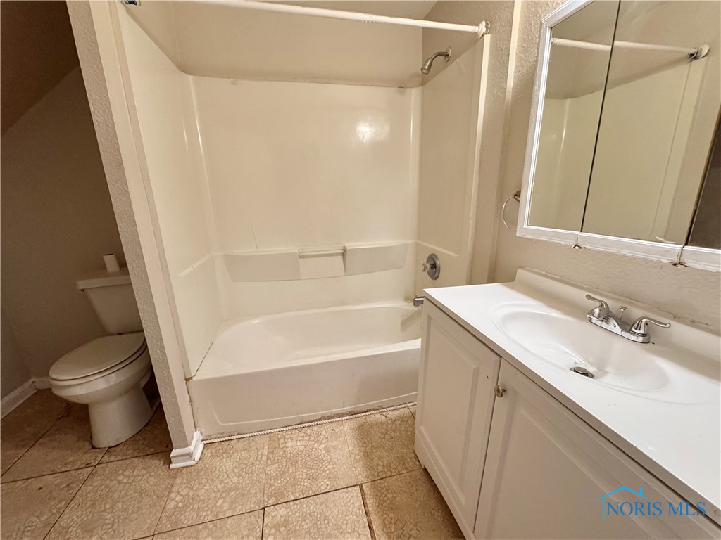 2402 Walnut Street, Toledo, Ohio image 15