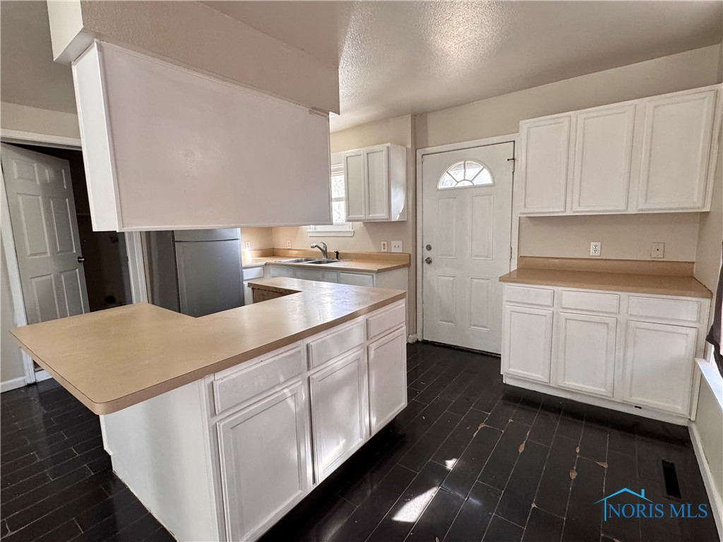 2402 Walnut Street, Toledo, Ohio image 11