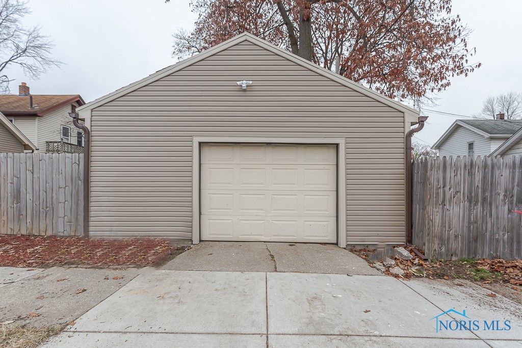 1802 Duncan Road, Toledo, Ohio image 38