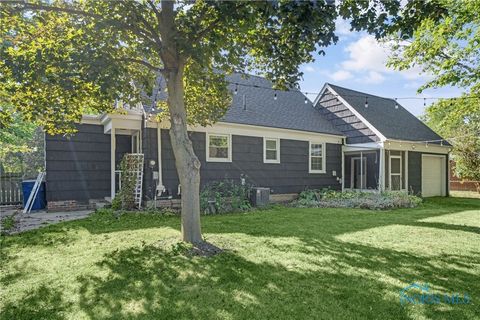 Tiny photo for 521 Loomis Drive, Perrysburg, OH 43551 (MLS # 6136106)