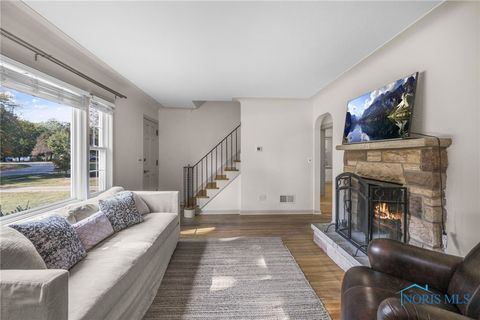 Tiny photo for 521 Loomis Drive, Perrysburg, OH 43551 (MLS # 6136106)