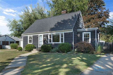 Tiny photo for 521 Loomis Drive, Perrysburg, OH 43551 (MLS # 6136106)