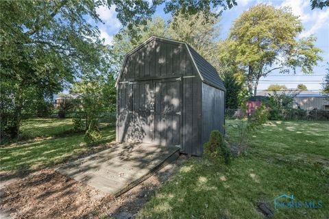 Tiny photo for 521 Loomis Drive, Perrysburg, OH 43551 (MLS # 6136106)