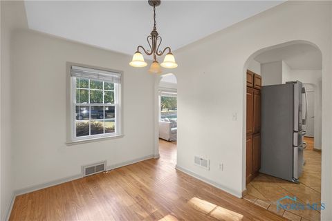 Tiny photo for 521 Loomis Drive, Perrysburg, OH 43551 (MLS # 6136106)