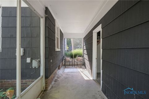Tiny photo for 521 Loomis Drive, Perrysburg, OH 43551 (MLS # 6136106)