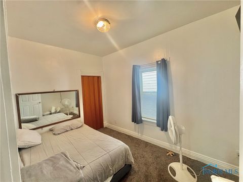 Tiny photo for 358 Burger Street, Toledo, OH 43605 (MLS # 6136931)
