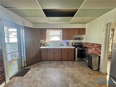 Tiny photo for 358 Burger Street, Toledo, OH 43605 (MLS # 6136931)