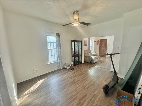 Tiny photo for 358 Burger Street, Toledo, OH 43605 (MLS # 6136931)