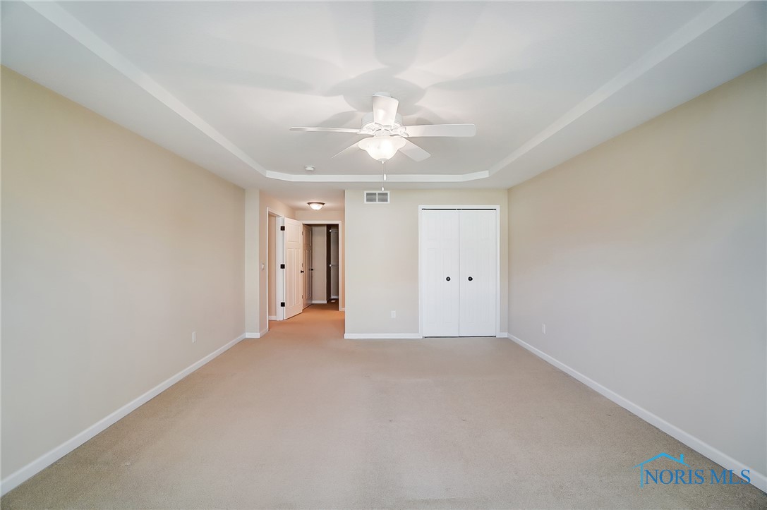8971 N Park Lake Circle, Sylvania, Ohio image 24