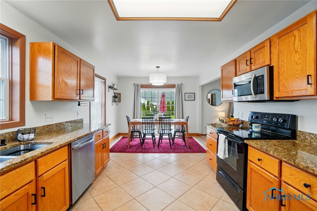 28178 Schriber Street, Walbridge, Ohio image 10