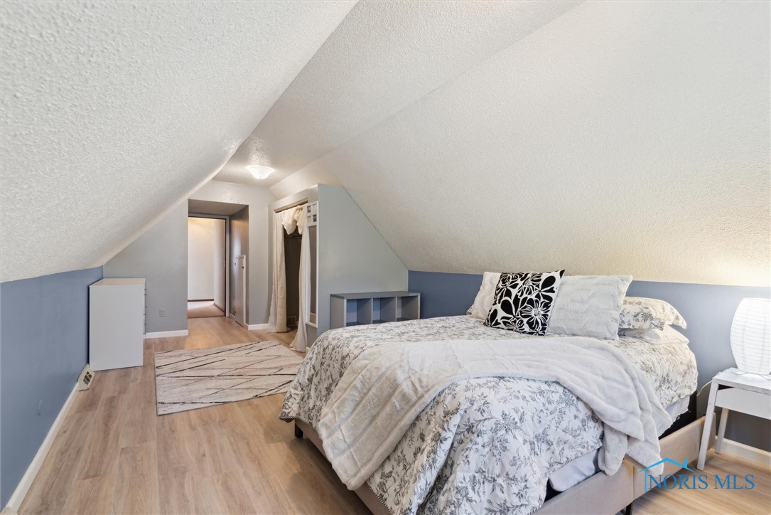 5910 Therfield Drive, Sylvania, Ohio image 38
