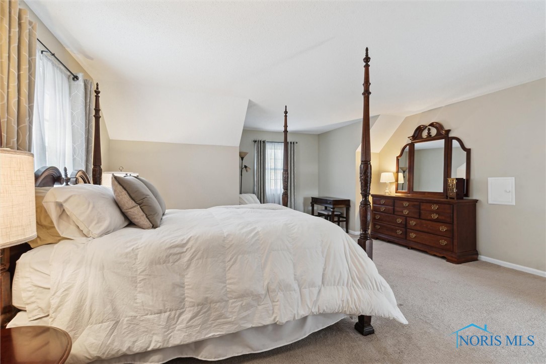 5910 Therfield Drive, Sylvania, Ohio image 26