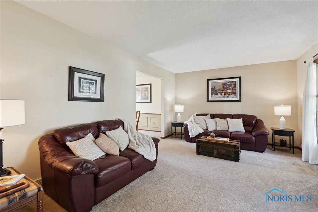 5910 Therfield Drive, Sylvania, Ohio image 7