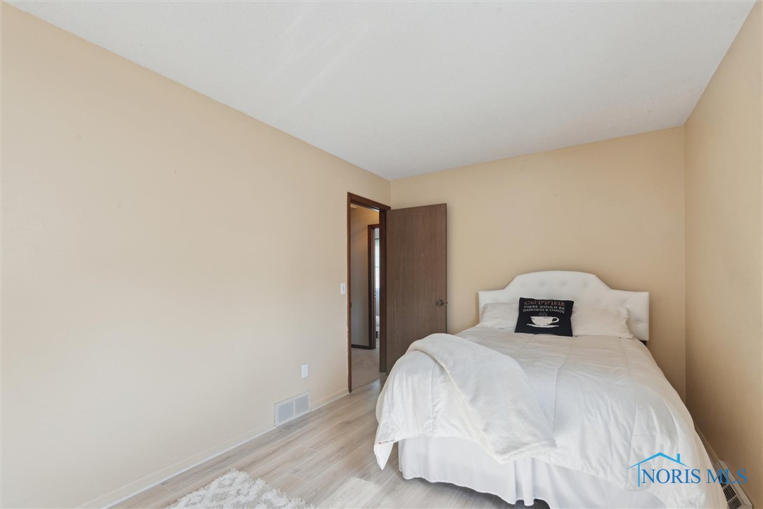 5910 Therfield Drive, Sylvania, Ohio image 33