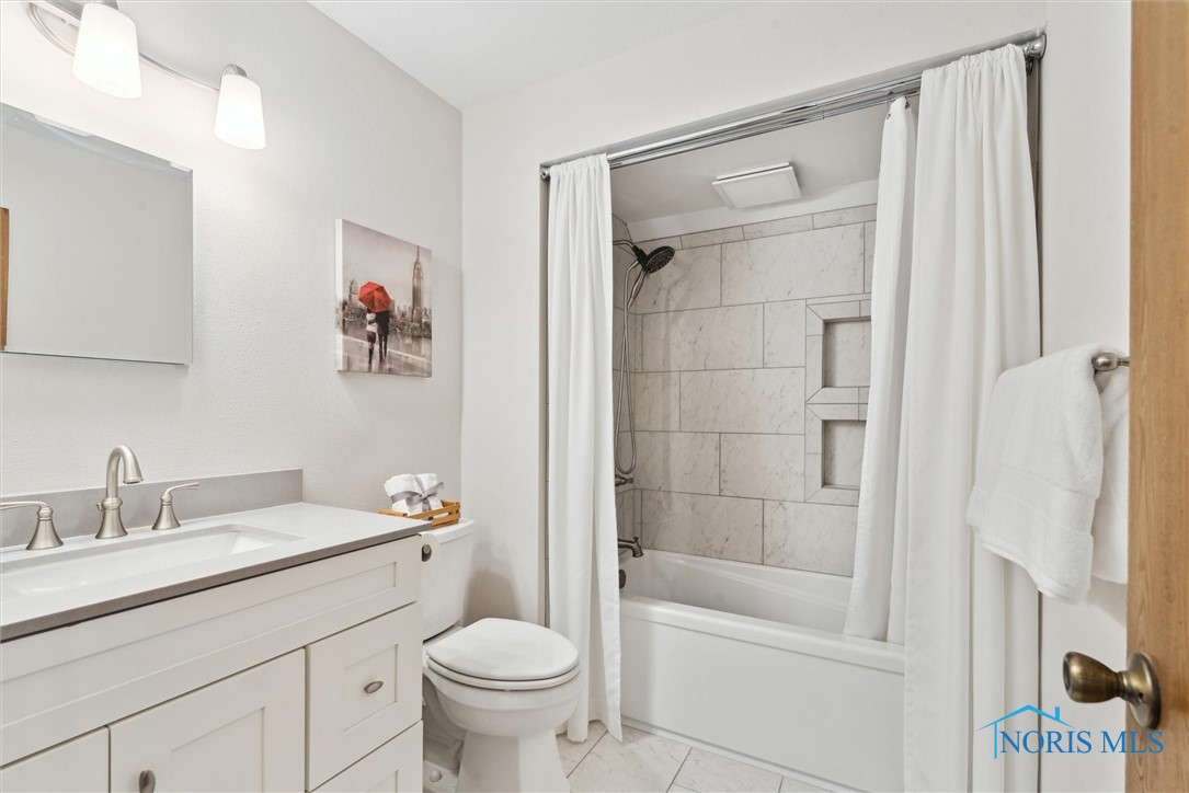 5910 Therfield Drive, Sylvania, Ohio image 30
