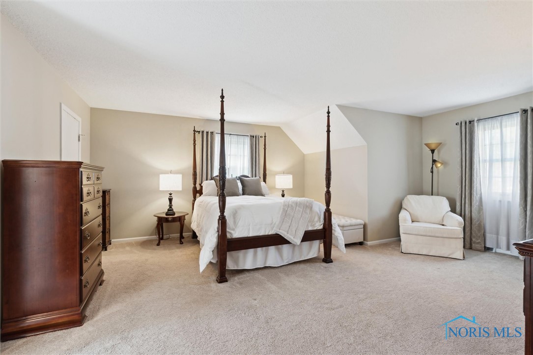 5910 Therfield Drive, Sylvania, Ohio image 24