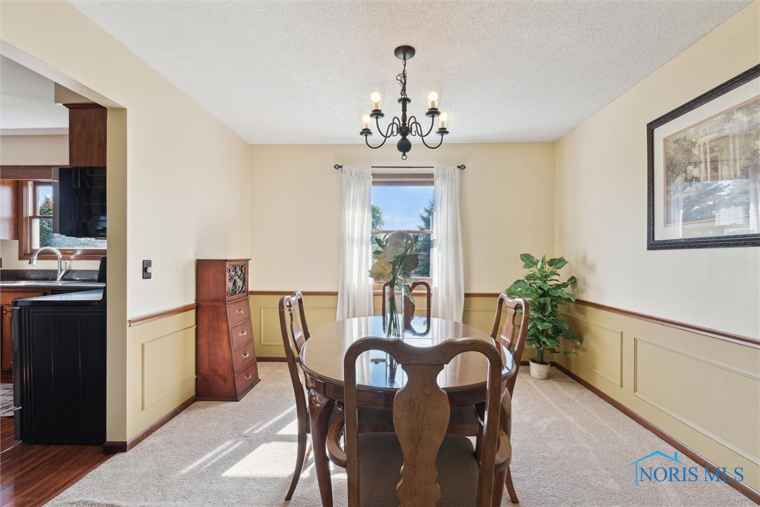 5910 Therfield Drive, Sylvania, Ohio image 10
