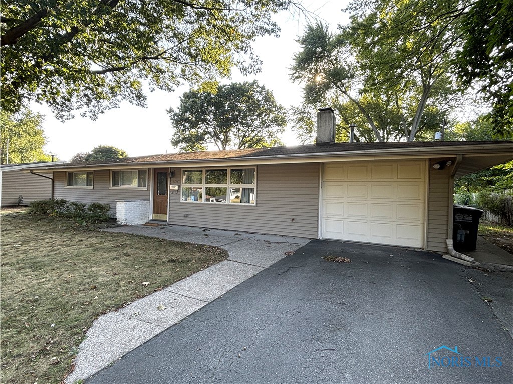 3027 W Lincolnshire Boulevard, Toledo, Ohio image 2