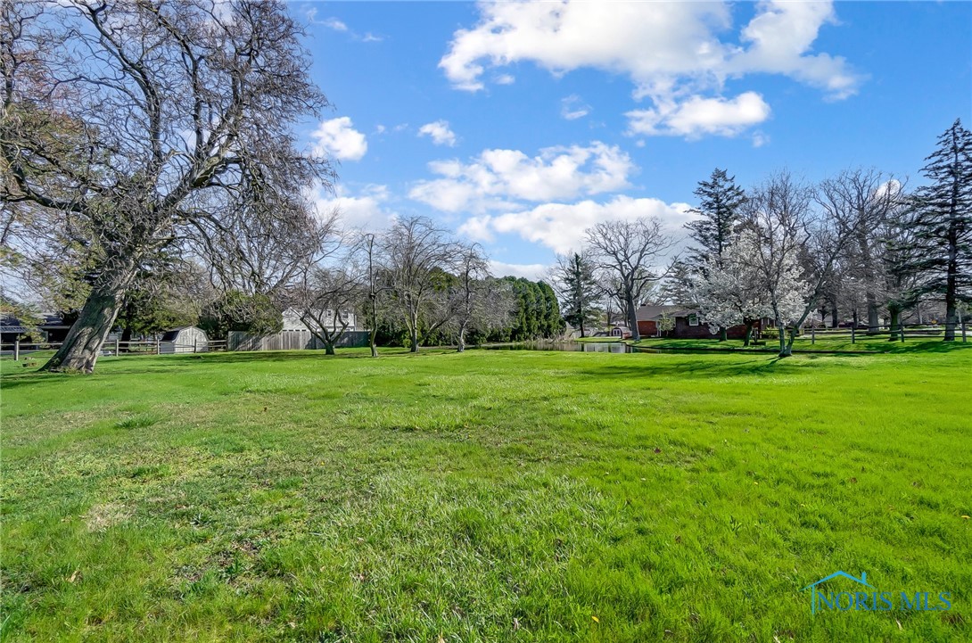 1362 Conneaut Avenue, Bowling Green, Ohio image 46