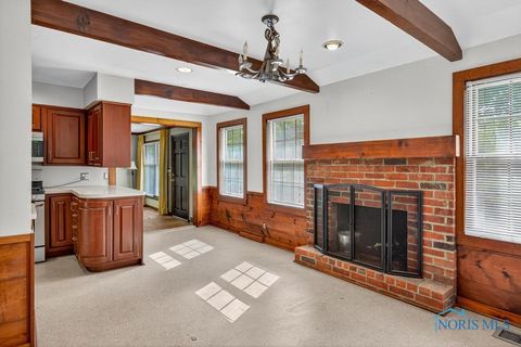Tiny photo for 2408 Lambert Drive, Toledo, OH 43613 (MLS # 6137008)