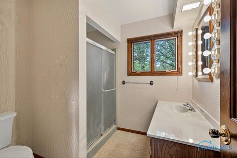 Tiny photo for 2408 Lambert Drive, Toledo, OH 43613 (MLS # 6137008)