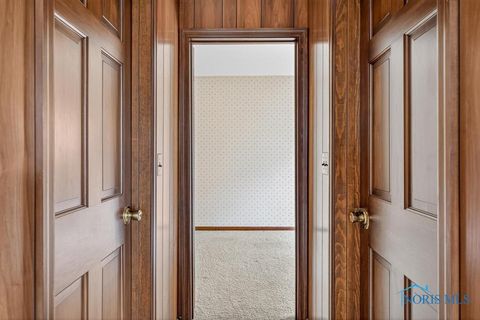 Tiny photo for 2408 Lambert Drive, Toledo, OH 43613 (MLS # 6137008)