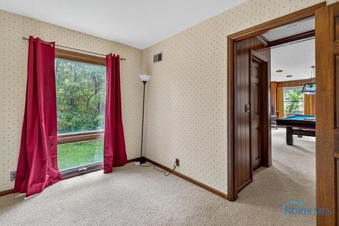 Tiny photo for 2408 Lambert Drive, Toledo, OH 43613 (MLS # 6137008)