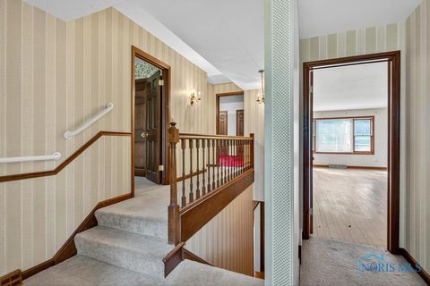Tiny photo for 2408 Lambert Drive, Toledo, OH 43613 (MLS # 6137008)