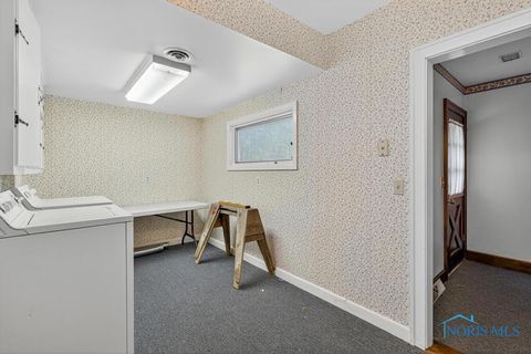 Tiny photo for 2408 Lambert Drive, Toledo, OH 43613 (MLS # 6137008)