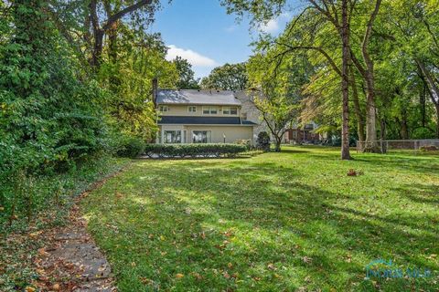 Tiny photo for 2408 Lambert Drive, Toledo, OH 43613 (MLS # 6137008)