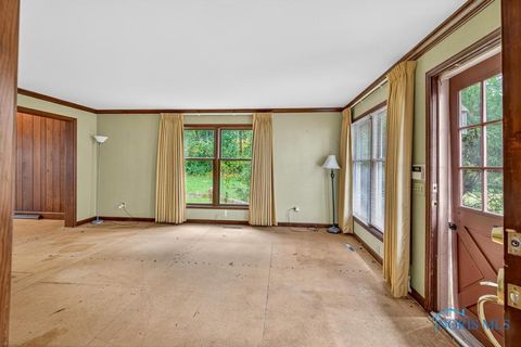 Tiny photo for 2408 Lambert Drive, Toledo, OH 43613 (MLS # 6137008)