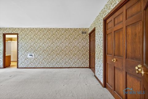 Tiny photo for 2408 Lambert Drive, Toledo, OH 43613 (MLS # 6137008)